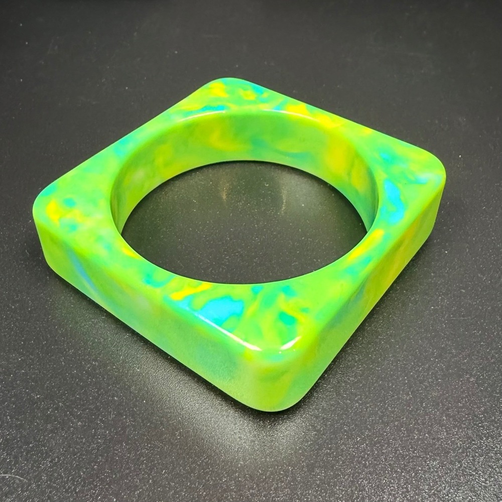 Chunky Bangle Bracelet Green Marbled Resin Retro Style‎ Square Shaped Y2K Size 8
